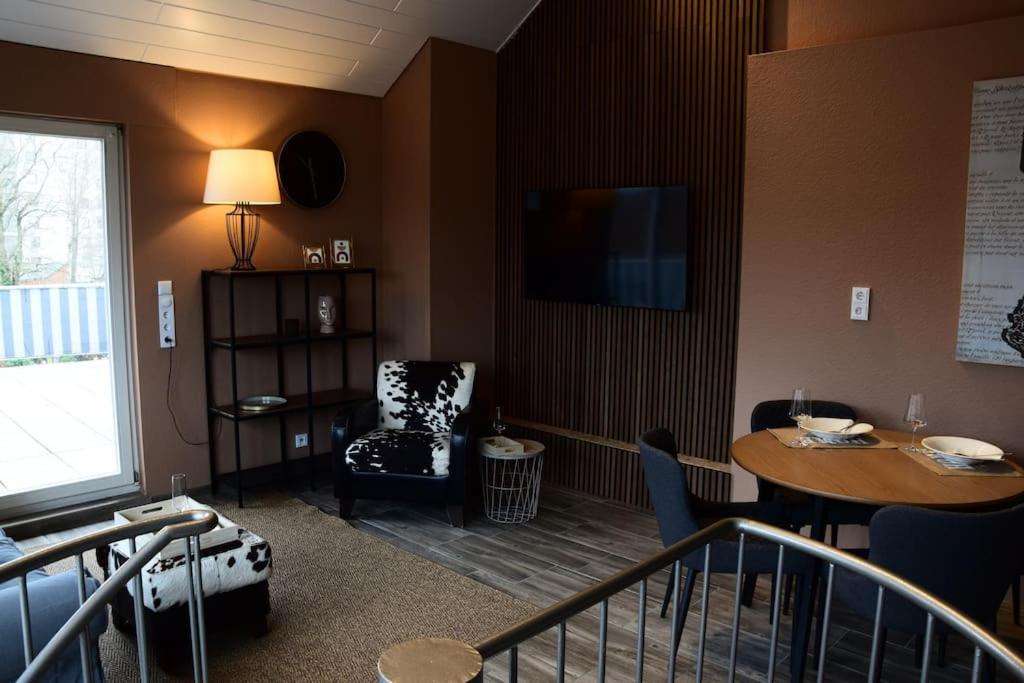 Maisonette Wohnung Mit Dachterrasse - Keine Vermietung An Monteure Düren - Eifel 外观 照片