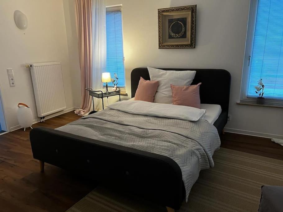 Maisonette Wohnung Mit Dachterrasse - Keine Vermietung An Monteure Düren - Eifel 外观 照片